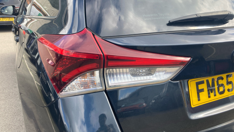 Toyota Auris 1.8 Hybrid Excel 5dr CVT Hybrid Estate